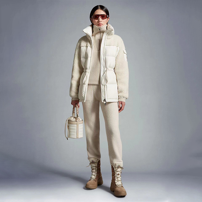 moncler escaut sherpa panel short down jacket